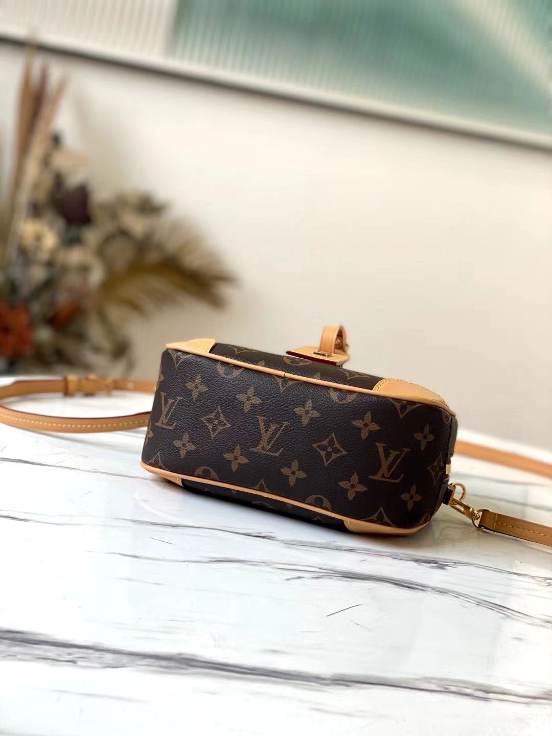 Louis Vuitton DEAUVILLE MINI Monogram Canvas High