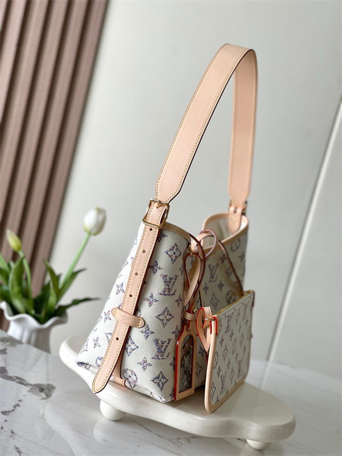 Louis Vuitton CARRYALL PM Monogram jacquard fabric M24707 High