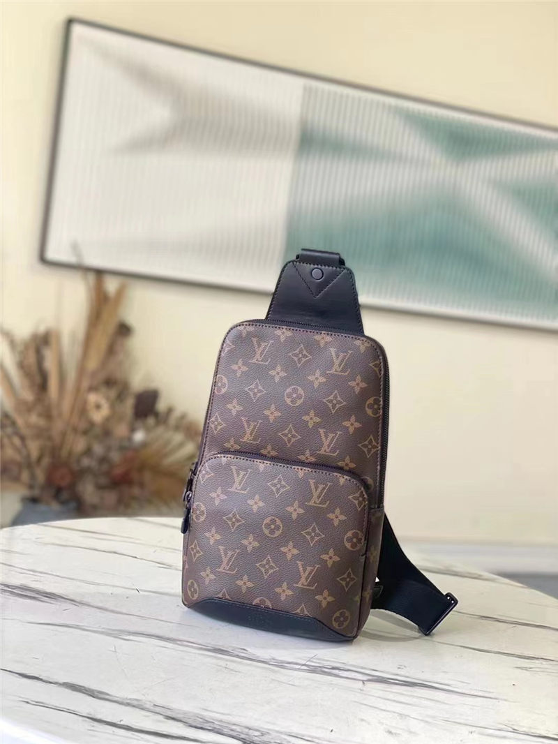 Louis Vuitton AVENUE SLING BAG Monogram M41719 High