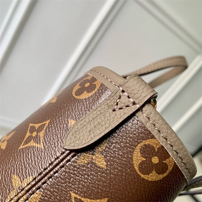 Louis Vuitton Neverfull Bandoulière Inside Out BB M12109 High