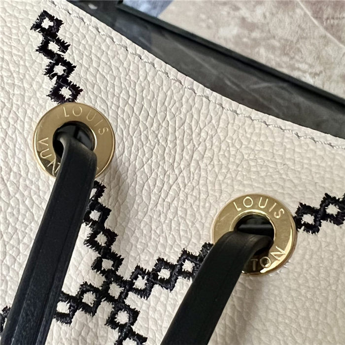 Louis Vuitton NÉONOÉ BB Embroidered embossed supple grained cowhide leather Cream M46023 High