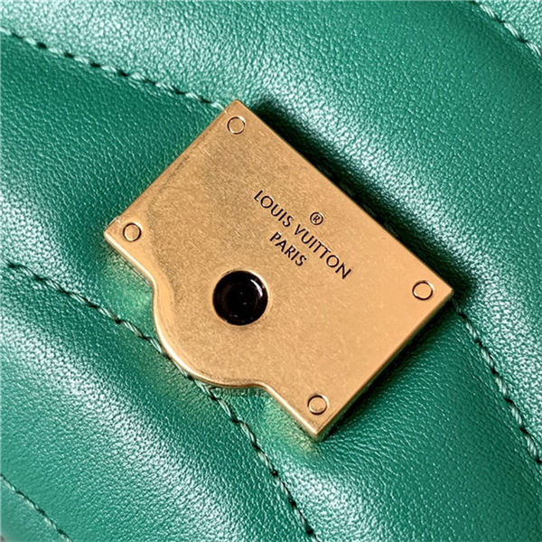 Louis Vuitton LV NEW WAVE CHAIN BAG Smooth cowhide leather M58664 Emerald High