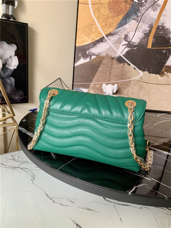 Louis Vuitton LV NEW WAVE CHAIN BAG Smooth cowhide leather M58664 Emerald High