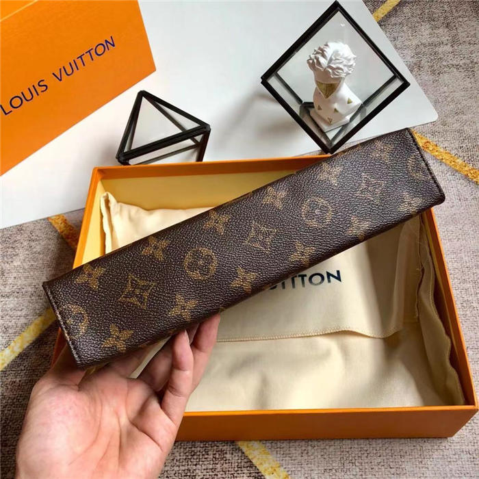 Louis Vuitton TOILETRY POUCH 26 High