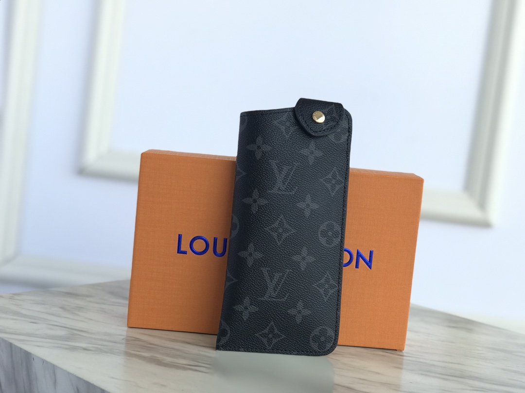 Louis Vuitton GLASSES CASE Monogram Eclipse canvas High