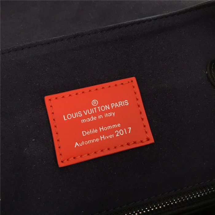 Louis Vuitton CHRISTOPHER PM Epi Navy High