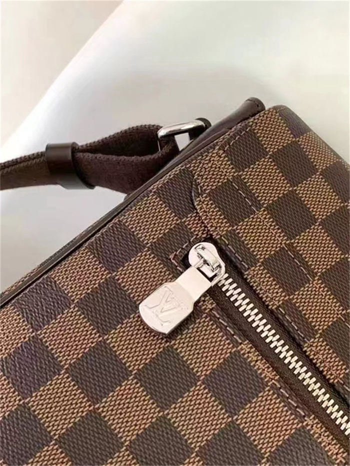 Louis Vuitton DISTRICT MM Damier Ebene High