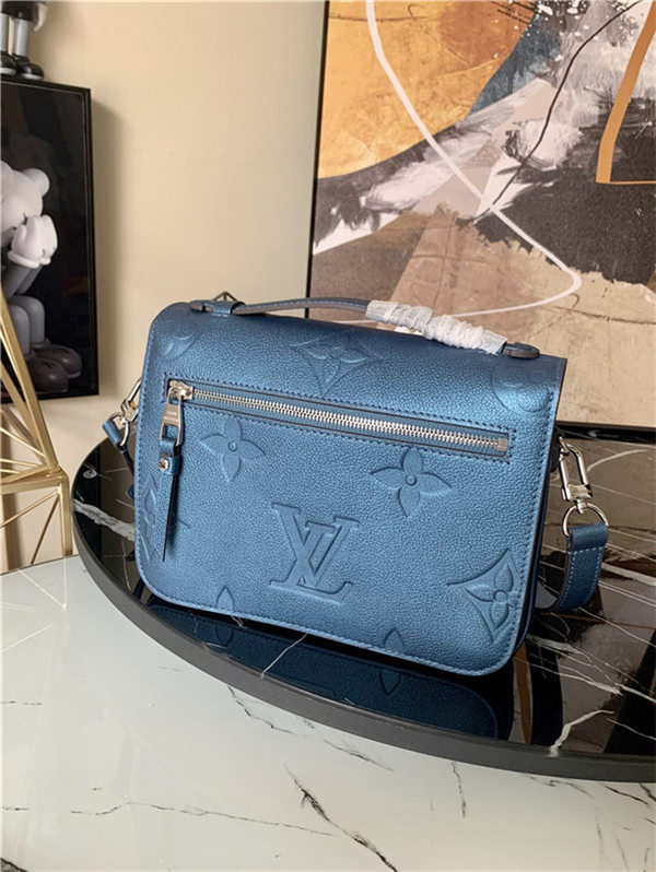 Louis Vuitton POCHETTE MÉTIS Embossed grained cowhide leather Steel Blue High