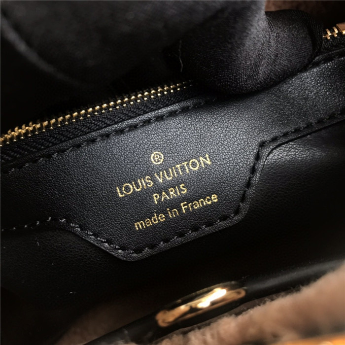 Louis Vuitton CAPUCINES BB Wool High