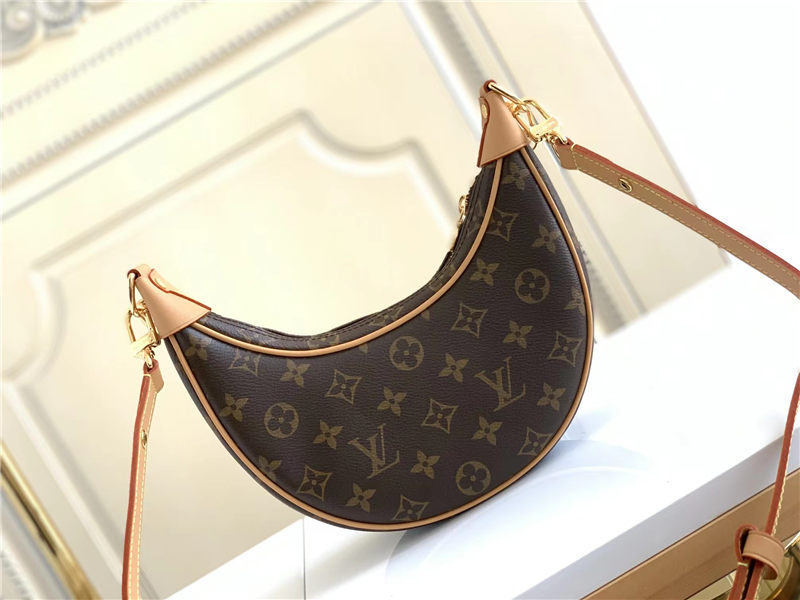 Louis Vuitton LOOP Handbag Monogram High