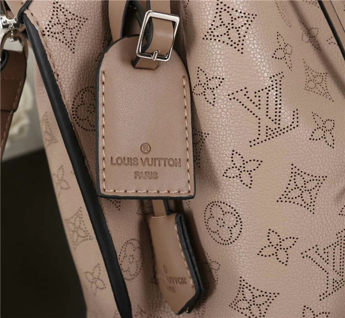 Louis Vuitton Muria Bag Mahina Taupe