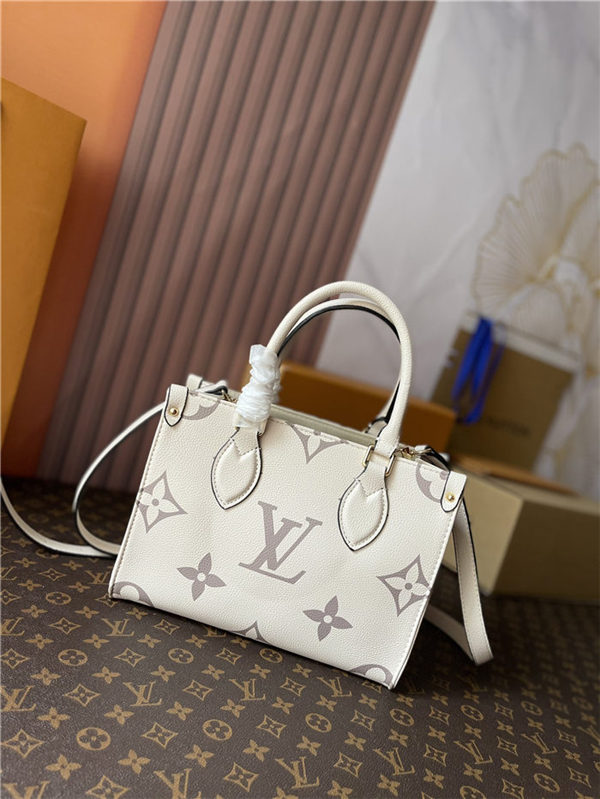 Louis Vuitton ONTHEGO PM Cream M45779 Mid