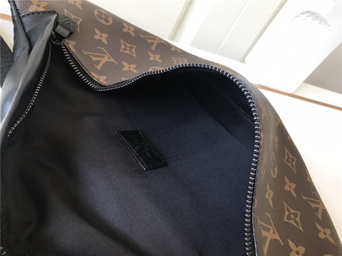 Louis Vuitton Discovery Bumbag Monogram