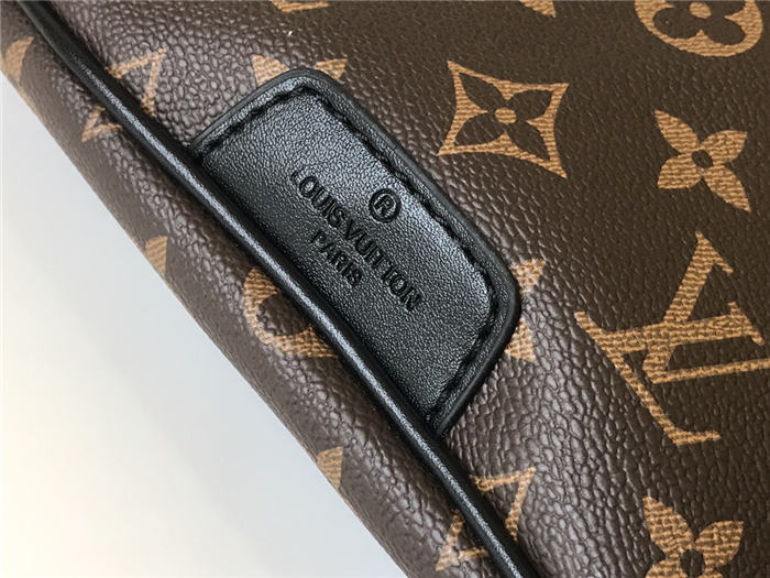 Louis Vuitton Discovery Bumbag Monogram