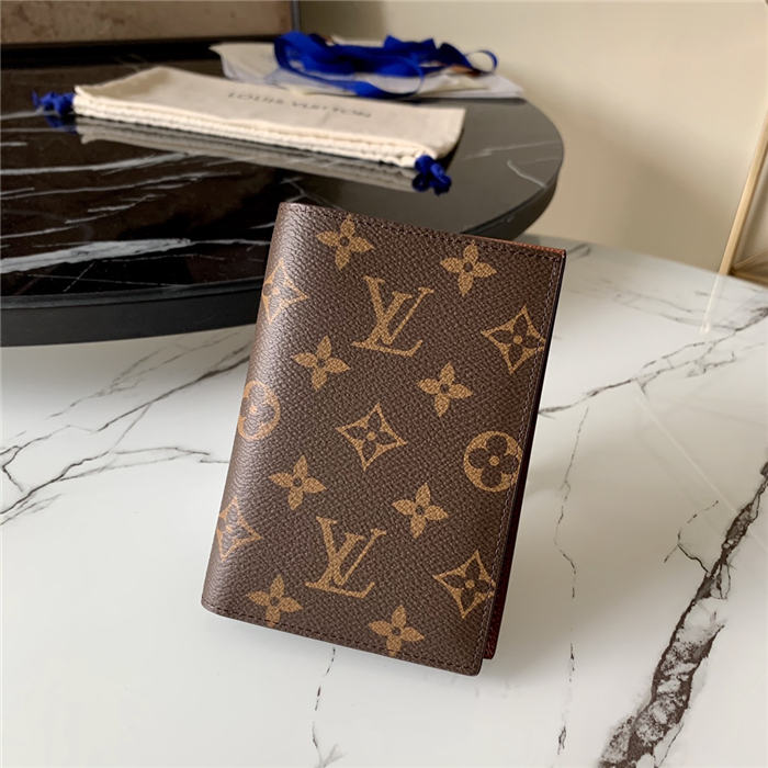 Louis Vuitton PASSPORT COVER Monogram High