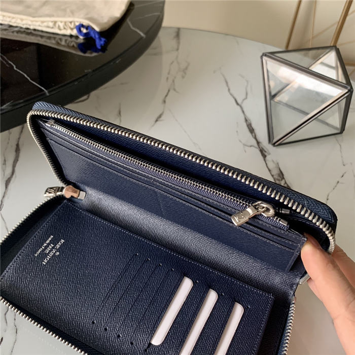 Louis Vuitton ZIPPY WALLET VERTICAL Taiga High