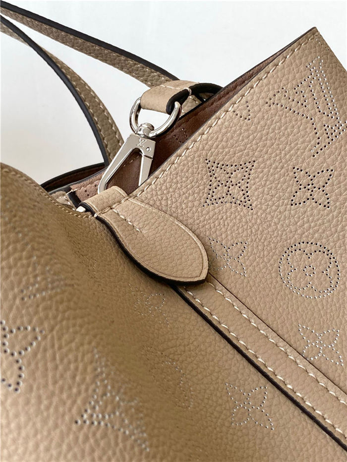 Louis Vuitton Blossom MM Mahina perforated calfskin leather M21852 High