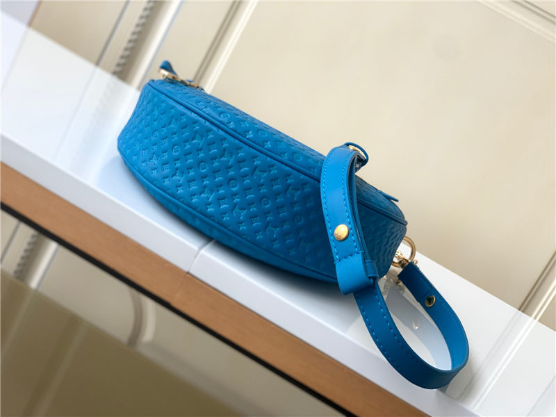 Louis Vuitton LOOP Baguette Handbag Calfskin M22593 Blue High