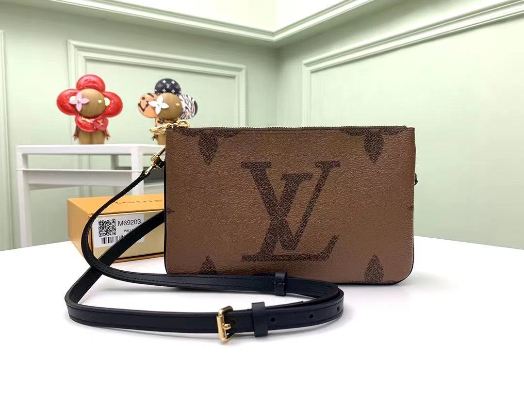 Louis Vuitton DOUBLE ZIP POCHETTE Monogram High