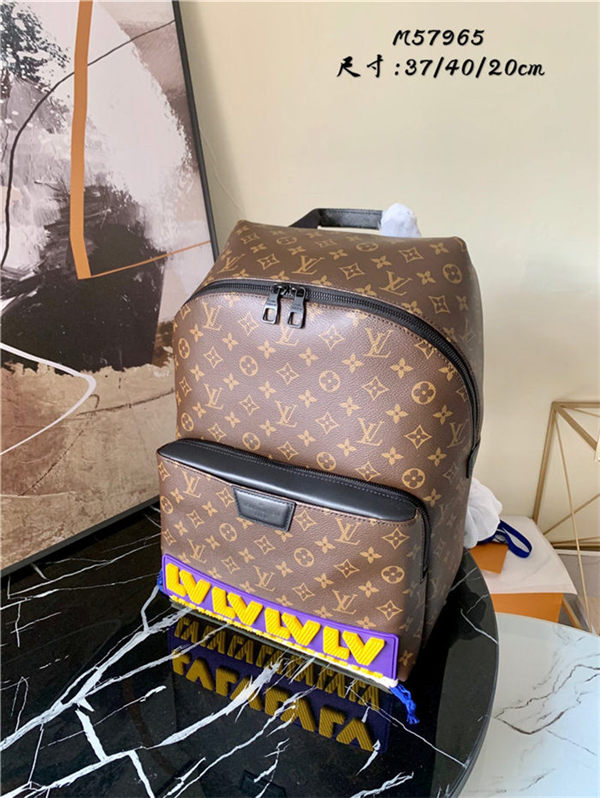 Louis Vuitton DISCOVERY BACKPACK Monogram LV Rubber M57965 High