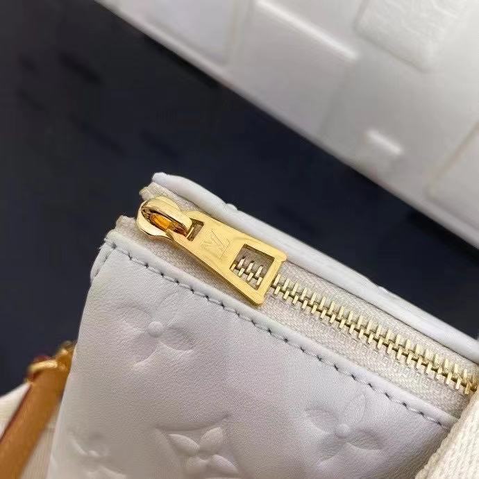 Louis Vuitton COUSSIN PM Monogram-embossed puffy lambskin White M57790 High