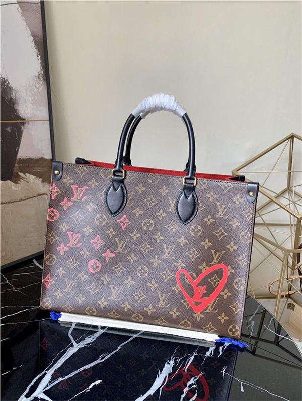 Louis Vuitton ONTHEGO MM Monogram Love Print M45888 High