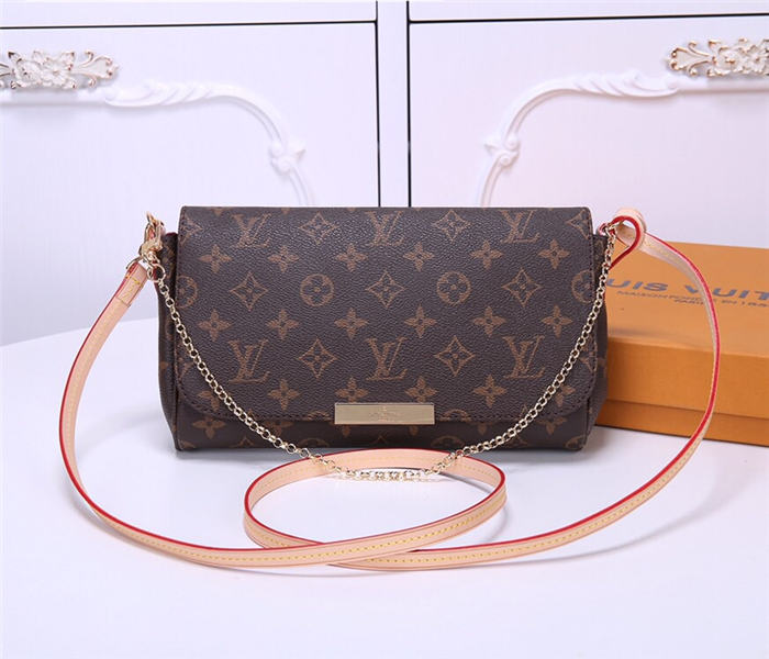 Louis Vuitton Favorite MM Bag Monogram Canvas M40718