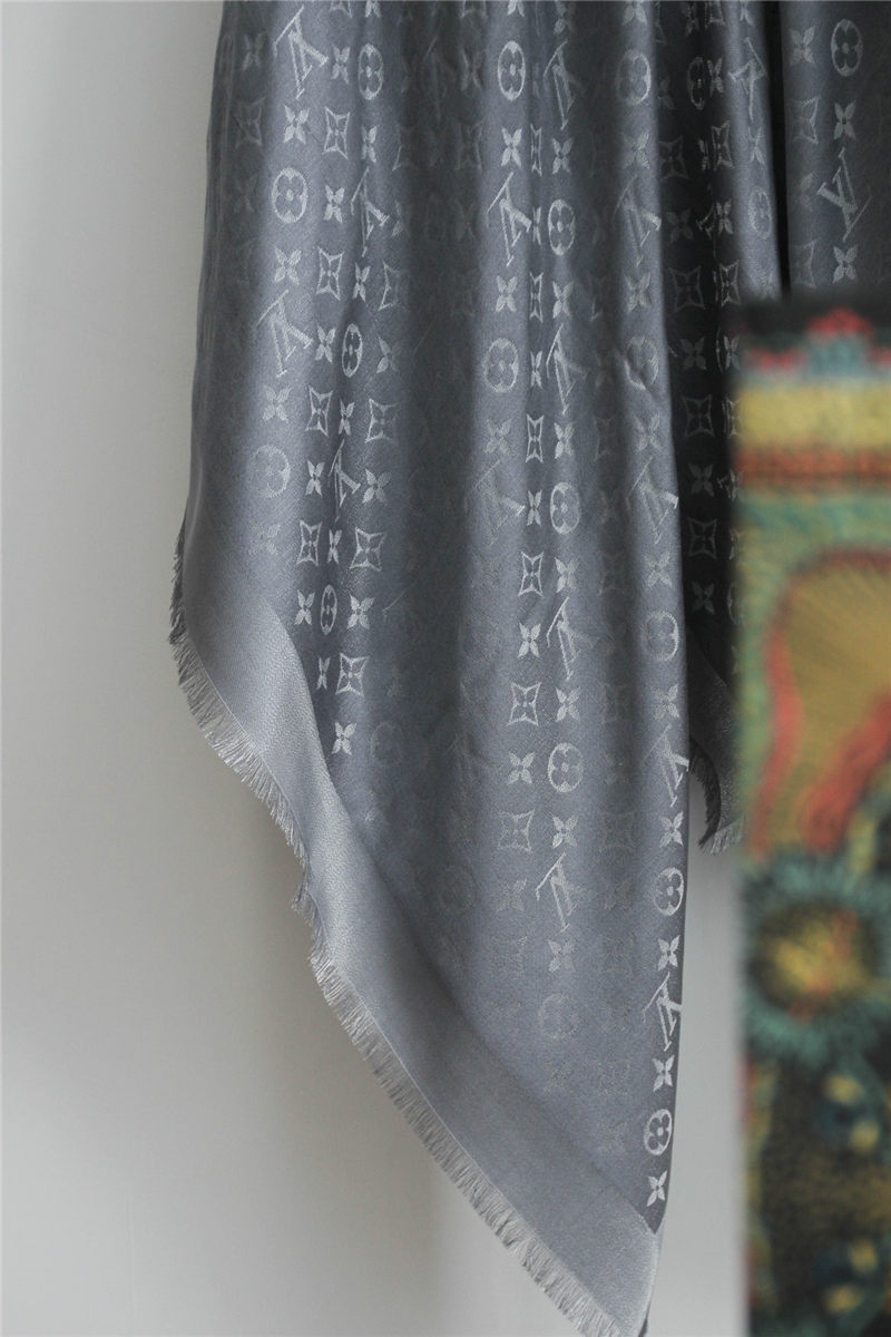 Louis Vuitton MONOGRAM SHAWL Silk/Viscose/Wool/Polyester Silver-Grey High