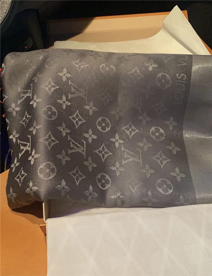 Louis Vuitton MONOGRAM SHAWL Silk/Viscose/Wool/Polyester Silver-Grey High