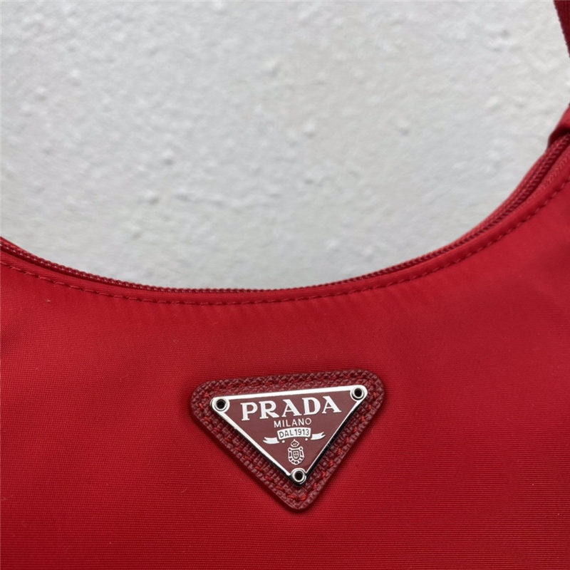 Prada Re-Nylon Re-Edition 2000 mini-bag Red High