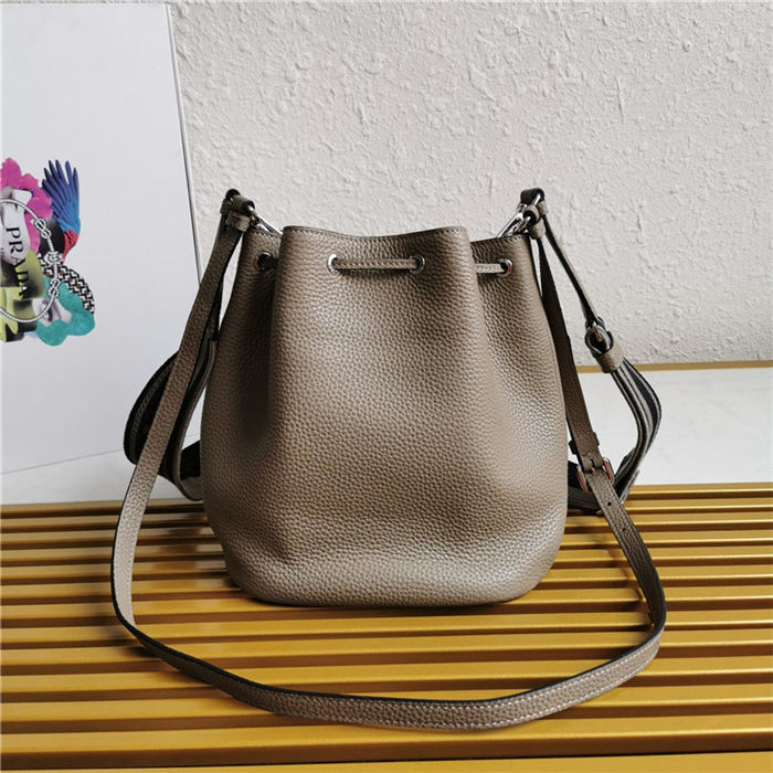 Prada Leather bucket bag 1BE060 High