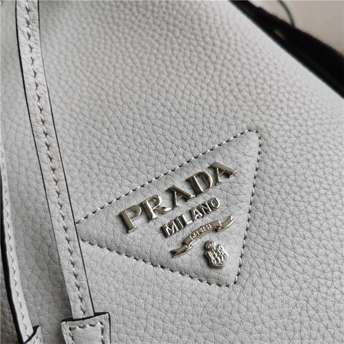 Prada Leather bucket bag 1BE060 High