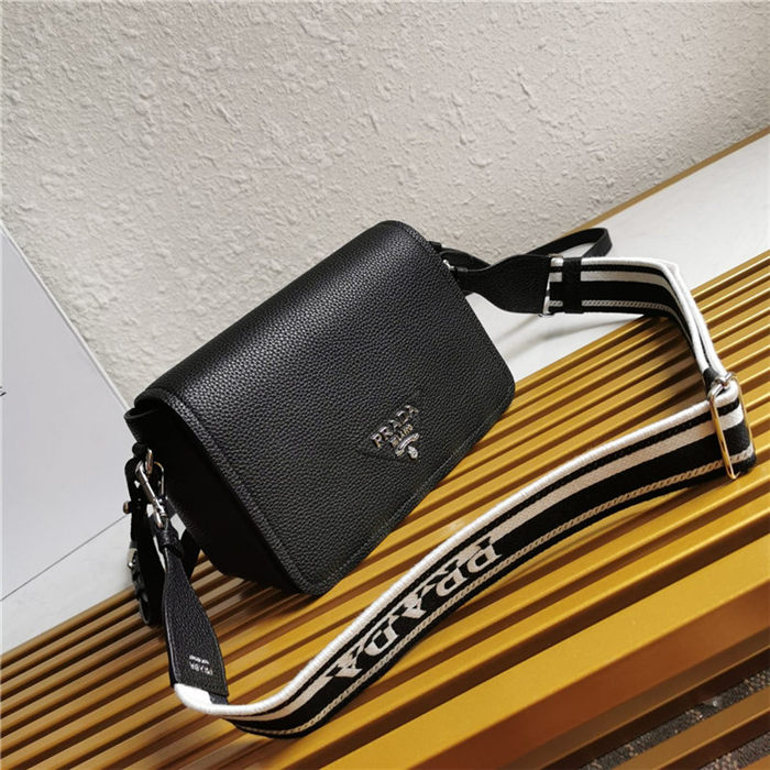 Prada Leather shoulder bag 1BD314 High