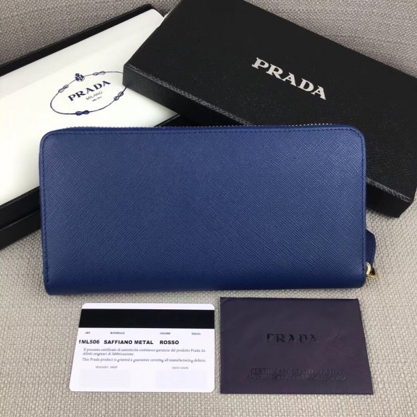 Prada Zipped Wallet In Blue Saffiano Leather High