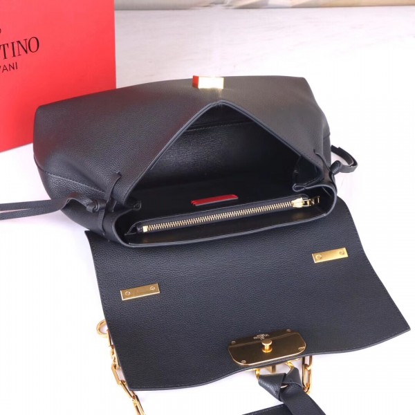 Valentino Medium VRing Chain Bag In Black Grainy Calfskin High