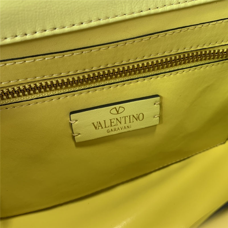 Valentino GARAVANI ROMAN STUD NAPPA CHAIN BAG Yellow High