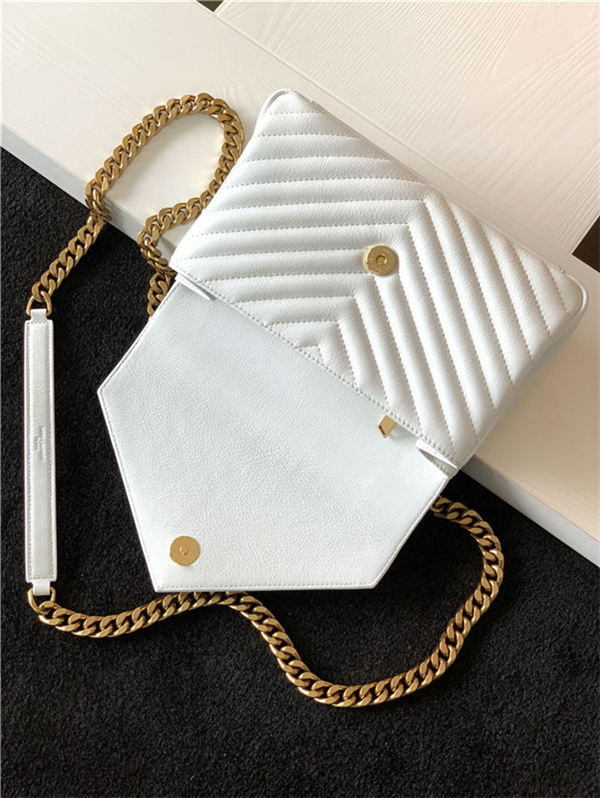 COLLEGE MEDIUM CHAIN BAG IN QUILTED LEATHER White-Gold High