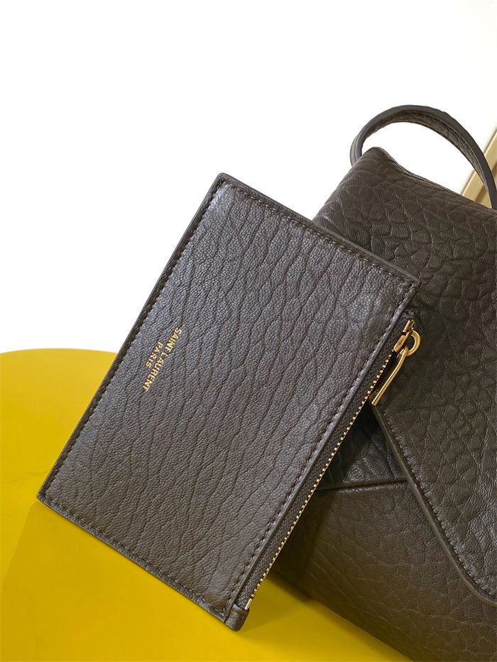 CASSANDRE envelope messenger in lambskin High