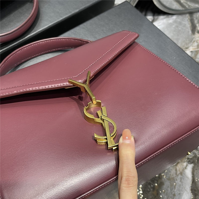 CASSANDRA MEDIUM TOP HANDLE BAG IN SMOOTH LEATHER Wine High